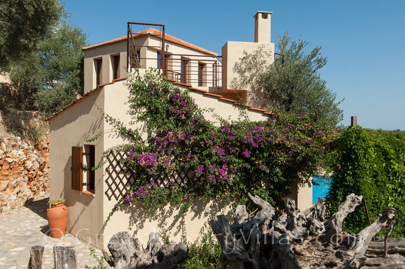 Private villa for two with pool on Alonissos