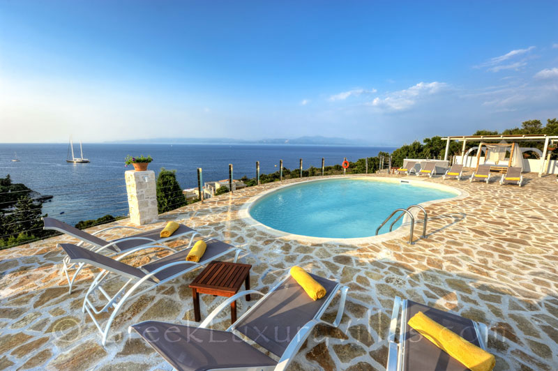A cheerfully decorated villa with a pool and seaview in Paxos