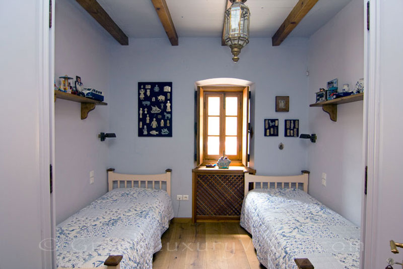 A twin bedroom of Ambelos traditional villa in Spetses