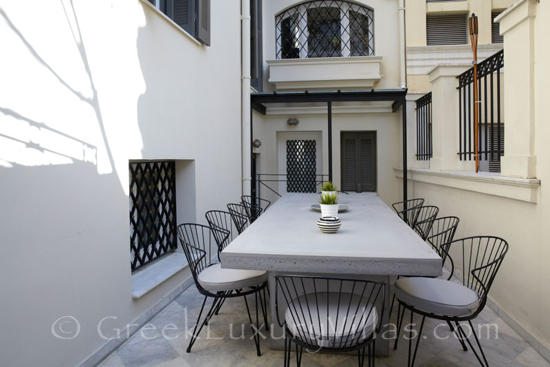Private Courtyard in City Centre of Athens