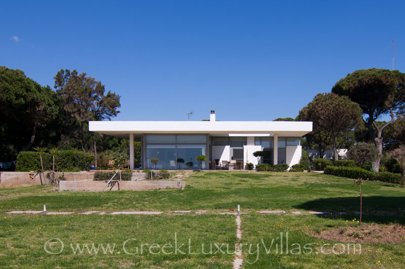 Beachfront villa near Athens