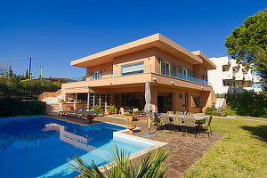 Luxury Villa with Pool in Rafina near Athens