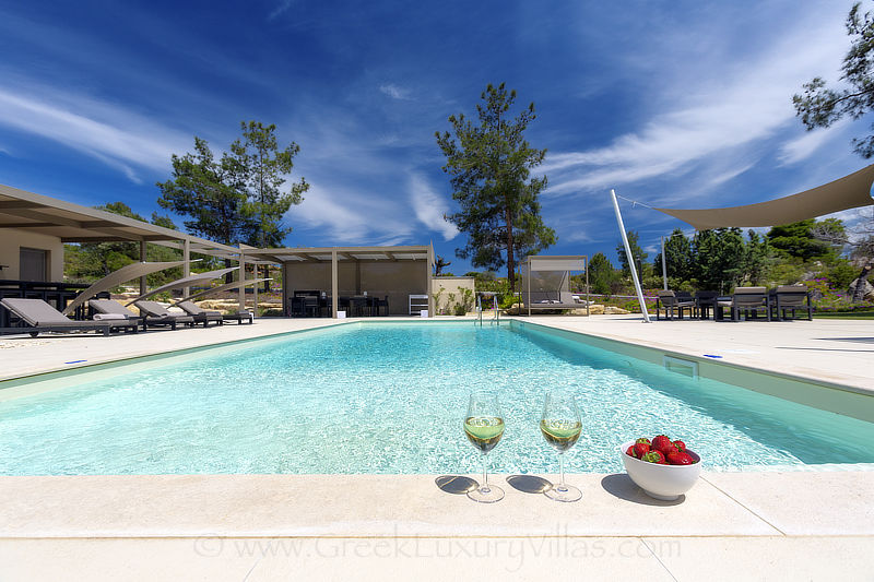exclusive beachfront villa private pool