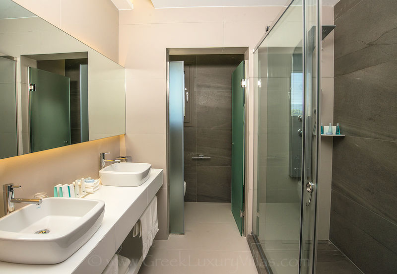 Greece total privacy exclusive villa bathroom