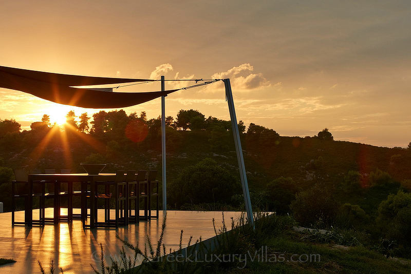 Griechische Privatinsel exklusive Luxusvilla Blick auf den Sonnenuntergang