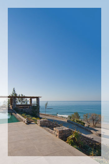 Große Luxusvilla direkt am Strand auf Kreta