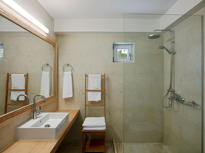 A bathroom in the luxury villa with a pool in Elounda, Crete