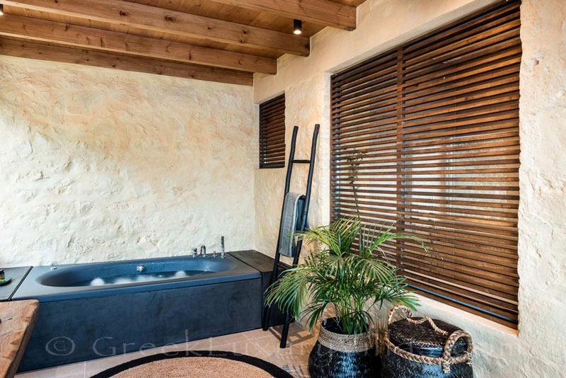 Bathroom of seafront villa with pool in Crete