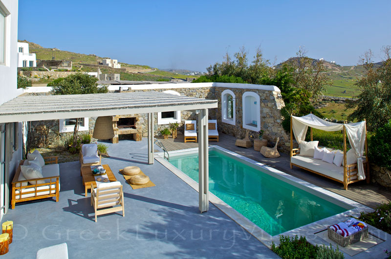 Mykonos Kalafatis-Beach luxury villa with swimming pool