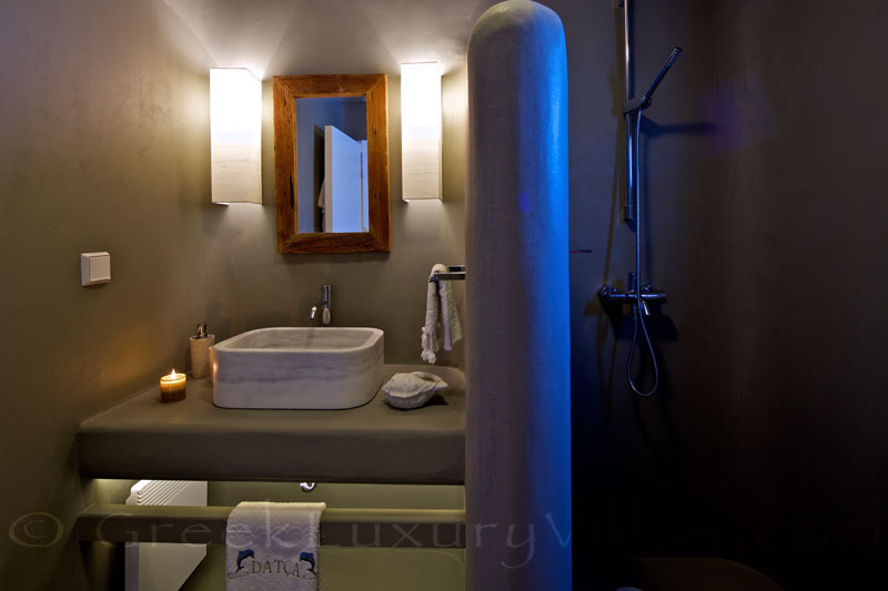 Mykonos Kalafatis-Beach luxury villa blue bathroom