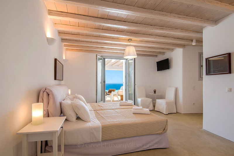 Luxury Villa in Mykonos Kalo Livadi Beach