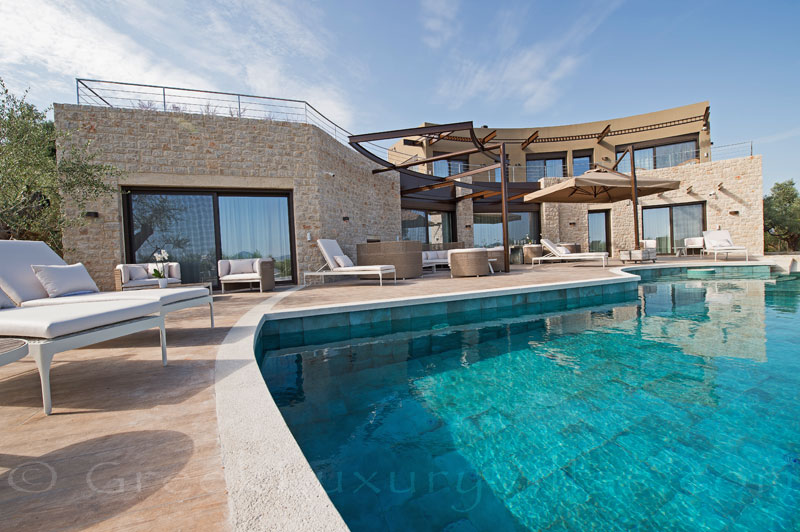 Costa Navarino luxury villa with pool