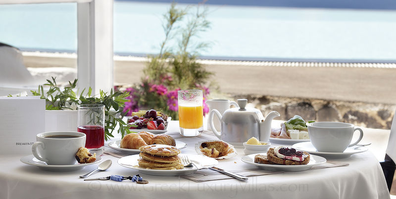 Santorini exclusive luxury residence breakfast