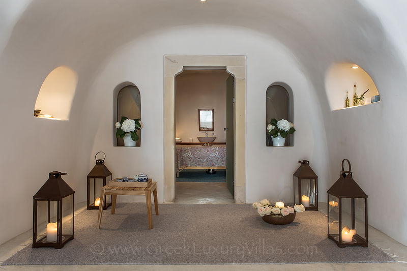 Santorini exclusive luxury residence spa