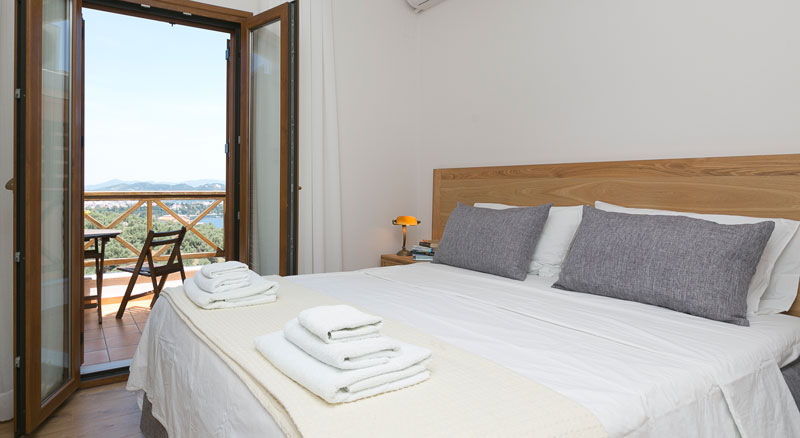 Skiathos luxurious villa with pool sea view bedroom