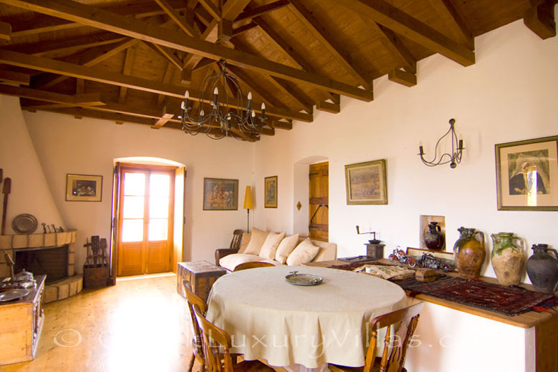 Myrtia's living-room in a traditional villa in Spetses