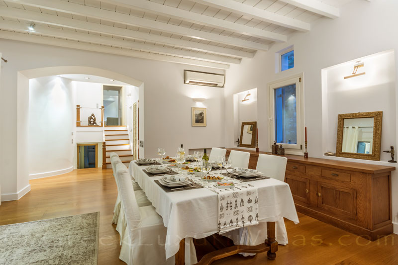 sea food dining private cook luxury villa Syros Greece