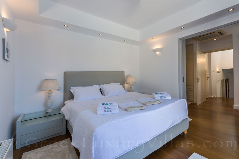 seaview master bedroom villa Syros Greece