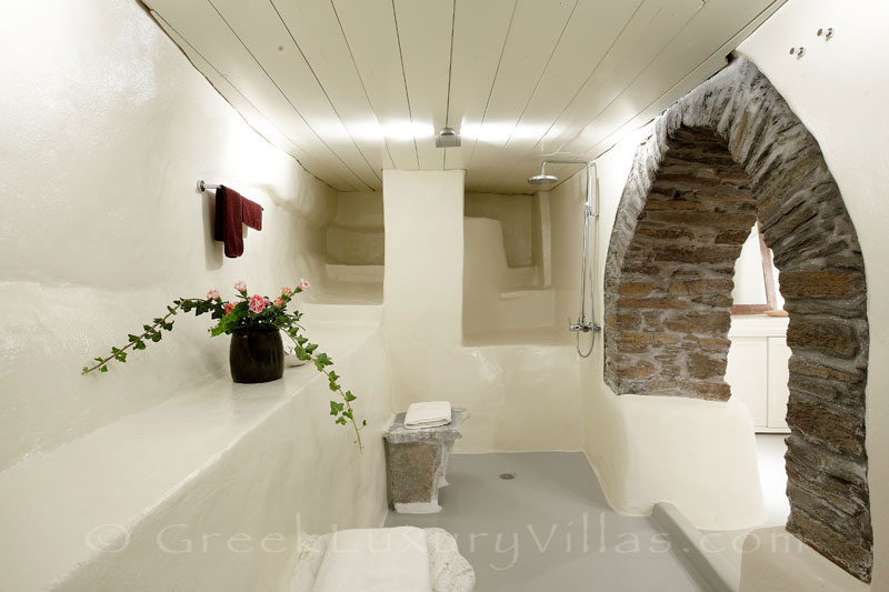 Bathroom of exclusive traditional villa on Tinos