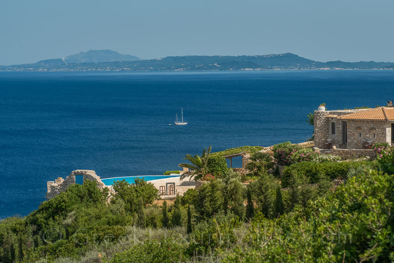 Seafront villa with a pool in Zakynthos