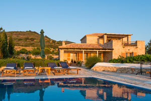 Luxuriöses Ferienhaus mit privatem Pool und fantastischem Meerblick
